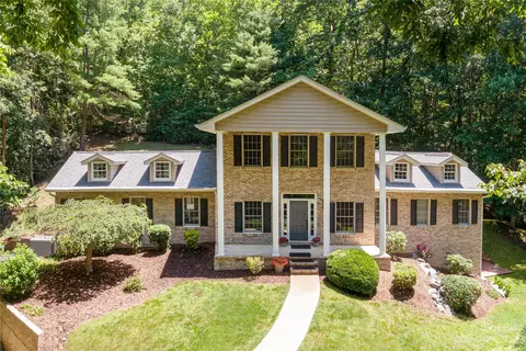 74 Squirrel Trl, Hendersonville, NC 28791