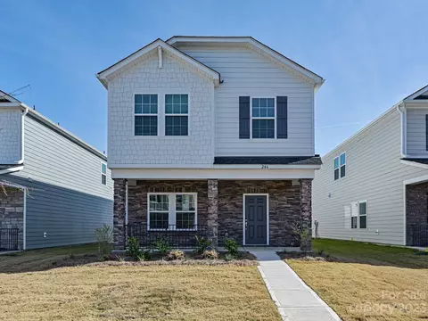 246 Cedar Knoll Cir, Pineville, NC 28134