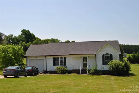 4651 Garys Pl, Crouse, NC 28033 photo 2