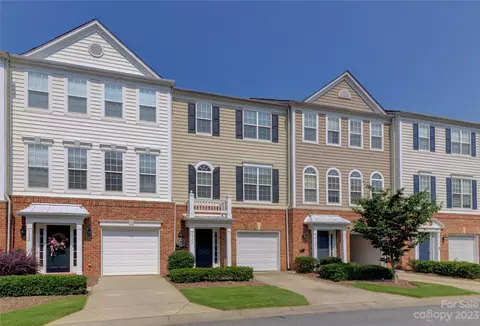 5520 Werburgh St, Charlotte, NC 28209