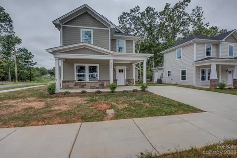 568 Geneva Cir, Gastonia, NC 28056