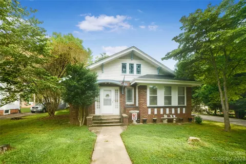 50 Maple St, Badin, NC 28009