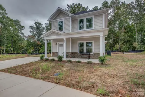 512 Geneva Cir, Gastonia, NC 28056