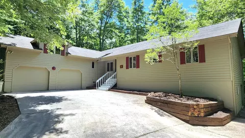 55 Unole Ct, Brevard, NC 28712