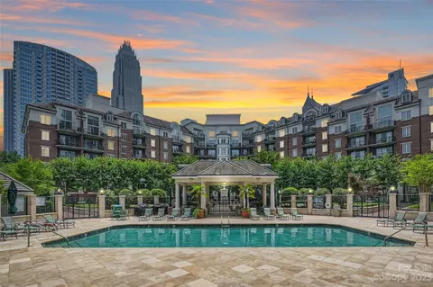300 5th 424 St #424, Charlotte, NC 28202