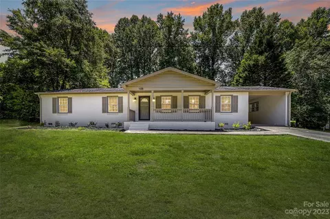 108 Gettys Dr, Gaffney, SC 29341