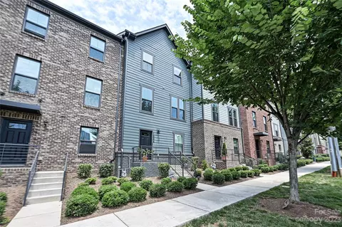 1546 Kee Ct, Charlotte, NC 28203