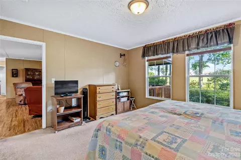 1052 E New Hope Rd, Flat Rock, NC 28731 photo 13