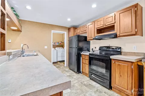 1052 E New Hope Rd, Flat Rock, NC 28731 photo 10