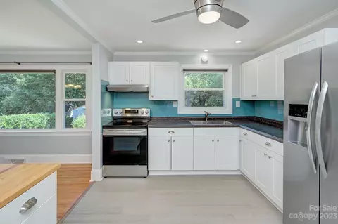 4839 Keats Ave, Charlotte, NC 28212