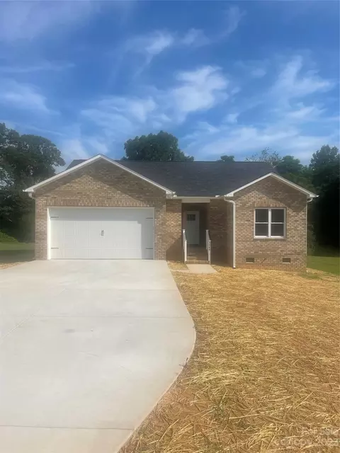 5569 Thomas Ln, Stanfield, NC 28163