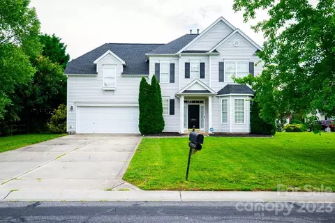 4720 The Arbors Dr, Harrisburg, NC 28075