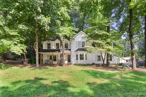828 Brightmoor Dr, Matthews, NC 28105