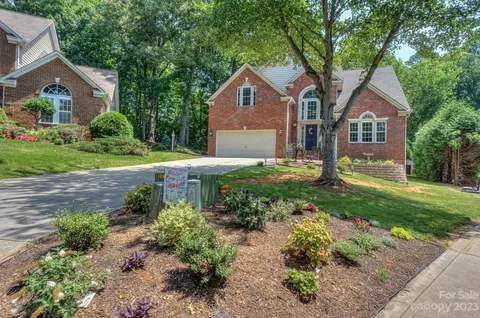 21200 Baltic Dr, Cornelius, NC 28031 photo 2
