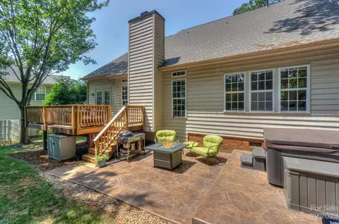 21200 Baltic Dr, Cornelius, NC 28031 photo 6