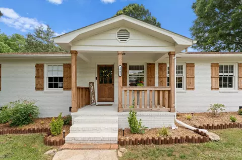 4901 Hamilton Cir, Charlotte, NC 28216