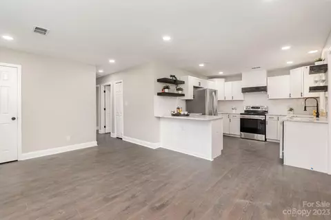 1064 Winchester Dr, Rock Hill, SC 29730
