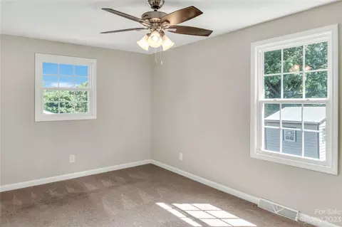 208 Stephens Dr, Morganton, NC 28655 photo 16