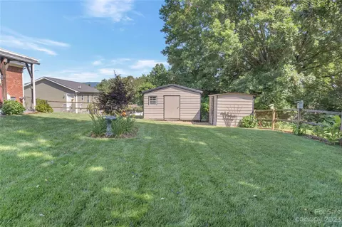 208 Stephens Dr, Morganton, NC 28655 photo 21