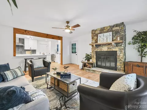 128 E Laurel Ln, Etowah, NC 28729 photo 15