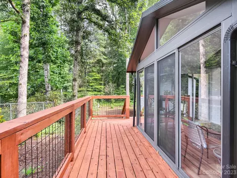 128 E Laurel Ln, Etowah, NC 28729 photo 18