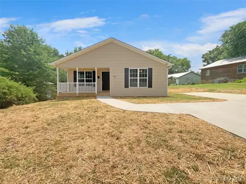 304 Flat Rock St, Clover, SC 29710