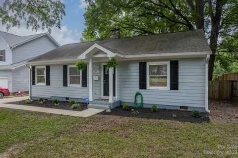 1355 Bethel Rd, Charlotte, NC 28208