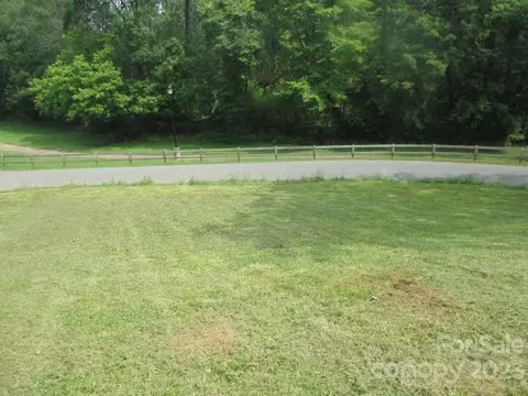105 Riverside Dr #5, Cramerton, NC 28032