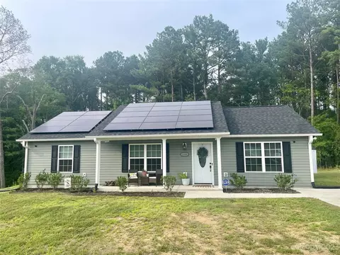 1008 Westminster Dr, Lancaster, SC 29720