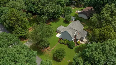 120 Topaz Pl, Mooresville, NC 28117
