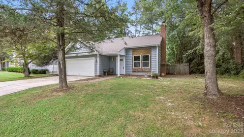 11527 Quiet Pine Ct, Charlotte, NC 28273