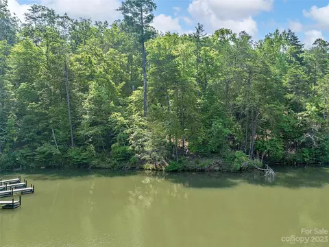 4 Huskey Pointe, Mill Spring, NC 28756 photo 3