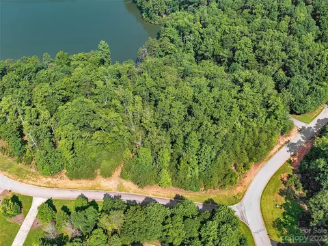 4 Huskey Pointe, Mill Spring, NC 28756 photo 12