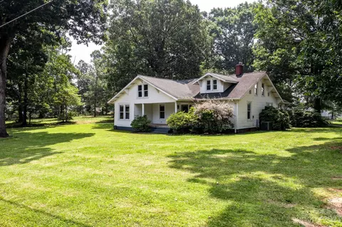 2418 Old Conover Startown Rd, Newton, NC 28658