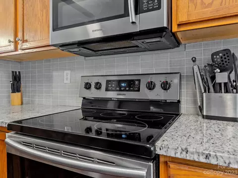 9906 Treeside Ln, Matthews, NC 28105 photo 17