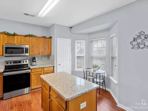 9906 Treeside Ln, Matthews, NC 28105 photo 14