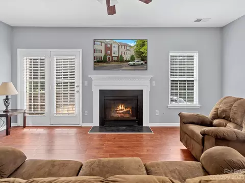 9906 Treeside Ln, Matthews, NC 28105 photo 6