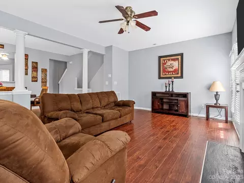 9906 Treeside Ln, Matthews, NC 28105 photo 7