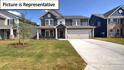 126 Autumnwood Rd, Troutman, NC 28166