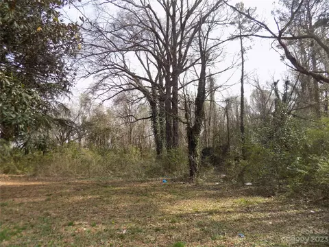 5215 S Tryon St, Charlotte, NC 28761