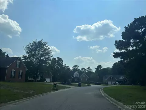 76 Choctaw Cir, Elgin, SC 29045 photo 3