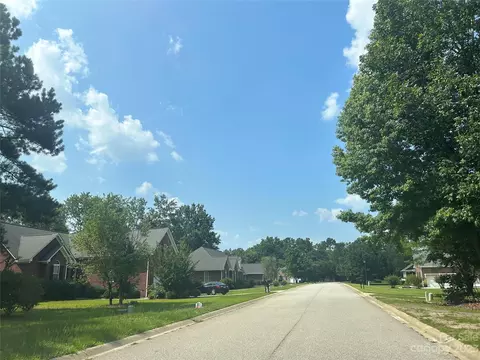 76 Choctaw Cir, Elgin, SC 29045 photo 4