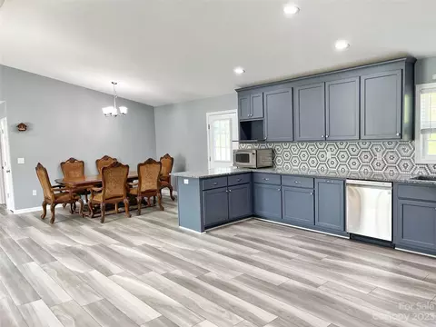 107 Green Fields Ln, Morganton, NC 28655 photo 12