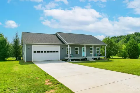 345 Rash Rd, Olin, NC 28660