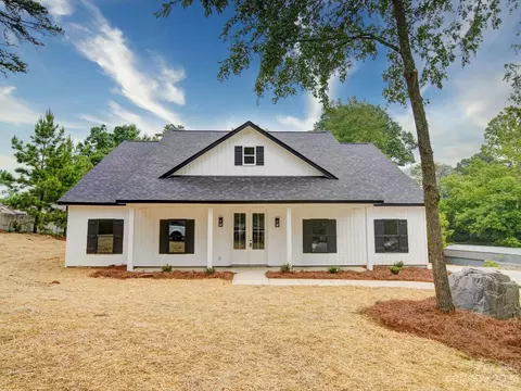 2705 Friendly Ave, Concord, NC 28027