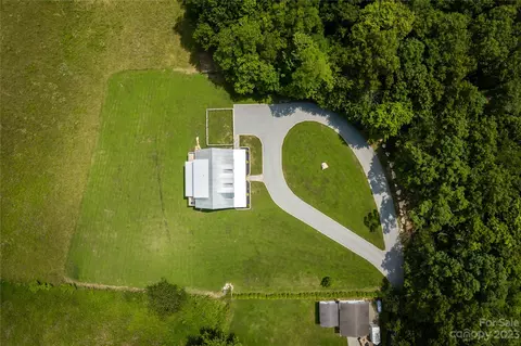345 Cornerstone Ln, Deep Gap, NC 28618 photo 22