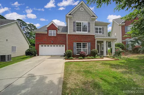 2015 Serenity Pl, Matthews, NC 28104