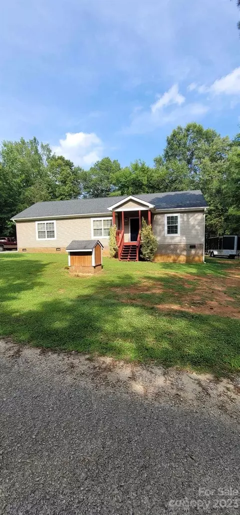 4071 Lanksford Rd, Fort Lawn, SC 29714