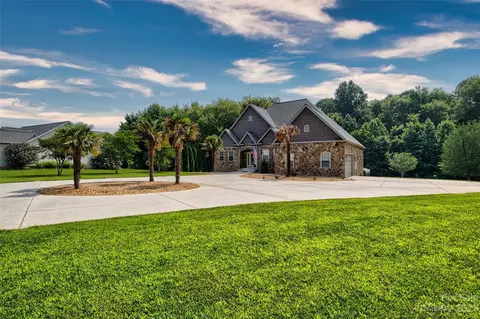 239 Kendra Dr, Mooresville, NC 28117
