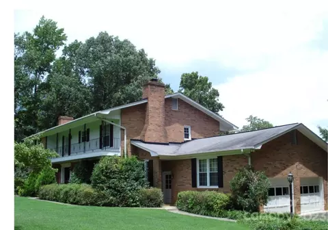 2731 Rolling Hills Dr, Monroe, NC 28110